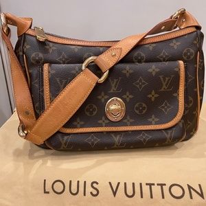 Louis Vuitton Handbag